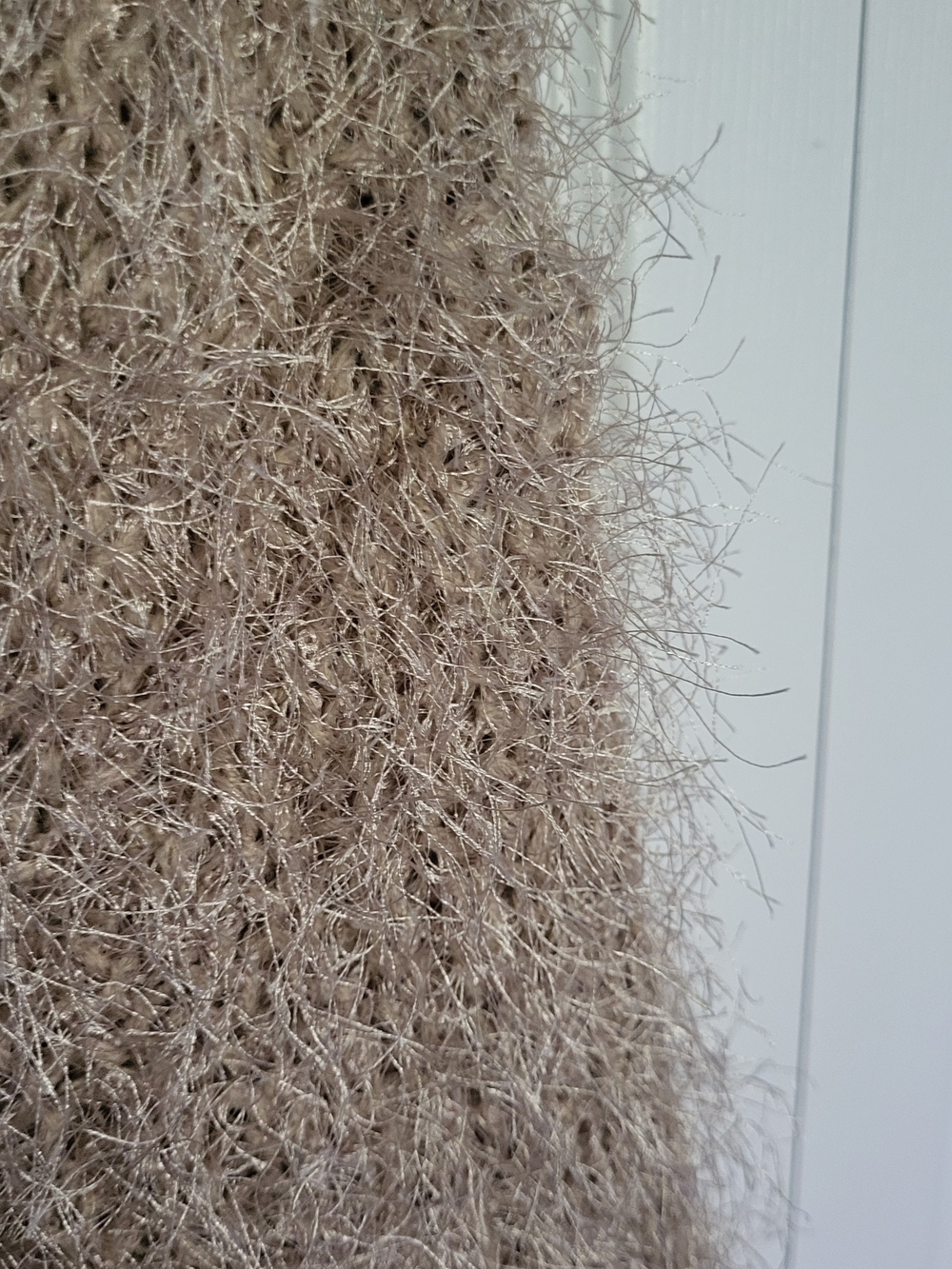 ESQUALO Women's Oversized V-Neck Eyelash Knit Sweater in Beige Size L Shaggy - Picture 6 of 10